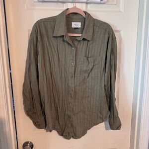 American Eagle Green Shirt button down